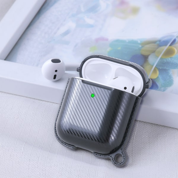 Carbon Fiber TPU beskyttelsescover til dit AirPods etui. Grå. Carbon Fiber TPU beskyttelsescover til dit AirPods etui. Grå. - Billede 2