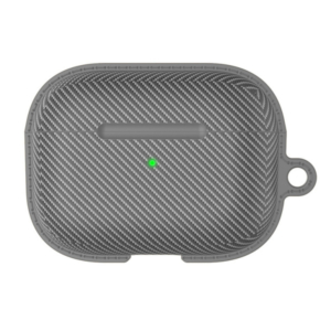 Carbon Fiber TPU beskyttelsescover til dit AirPods Pro etui. Grå. AirPods Pro beskyttelsescover til dit AirPods Pro opladeetui. Flot og solidt cover til at beskytte mod ridser og slag. Dag til dag. Kun 69,-