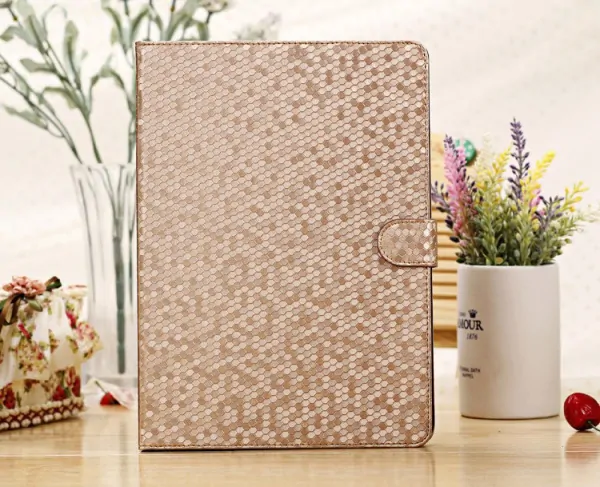 "Bling bling" cover til iPad Air 2 & iPad Pro 9,7". Gold. "Bling bling" cover til iPad Air 2 & iPad Pro 9,7". Gold.