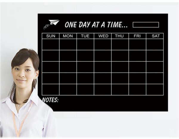 Wallsticker tavle. Ugekalender til kridt. Inkl kridt. 60x45cm. Wallsticker tavle. Ugekalender til kridt. Inkl kridt. 60x45cm. - Billede 3